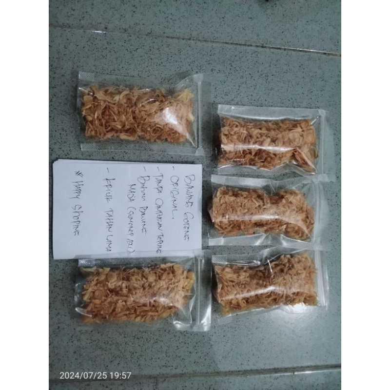 

Bawang goreng Super Original 100% Paket Dapet 5 poch isi 40 gram x 5 poch.