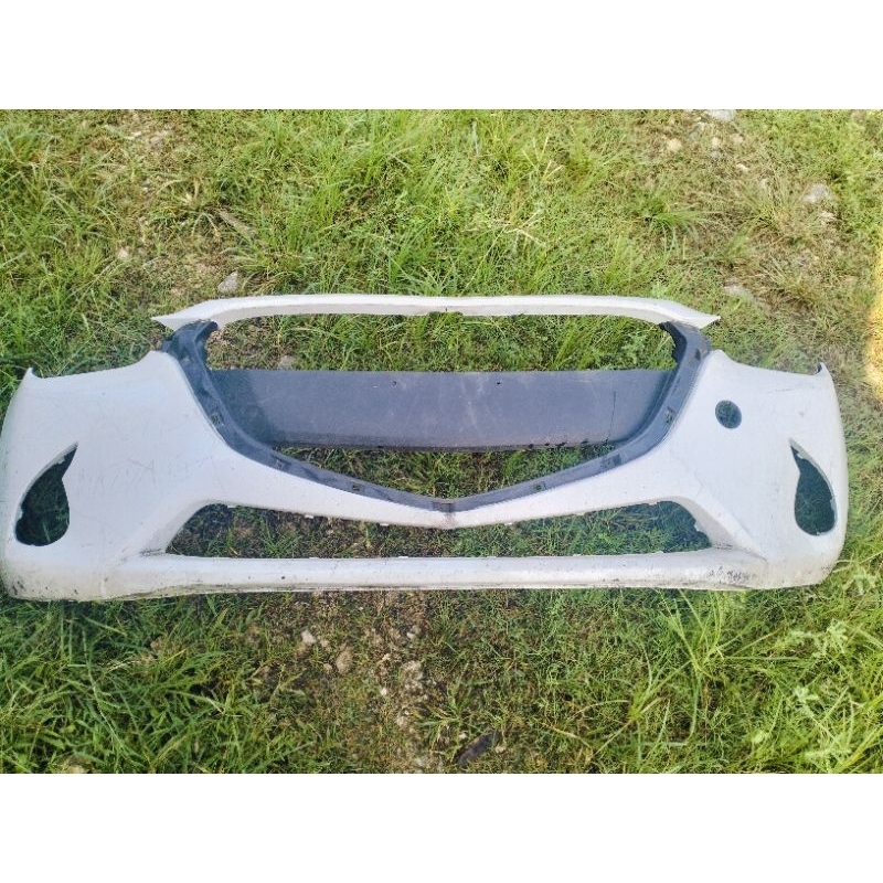 bemper depan Mazda2 Skyactive original