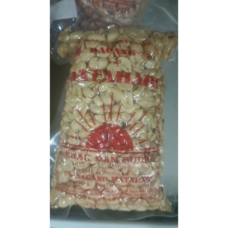 

Kacang merk matahari 500 gram oleh-oleh khas bali