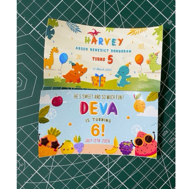 

stiker ukuran *11 x 6,5 cm* (kertas Glossy)
