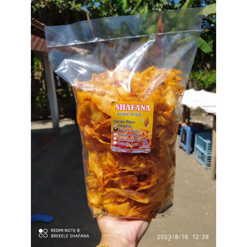 

Kripik Brekele Camilan Enak Bikin Nagih