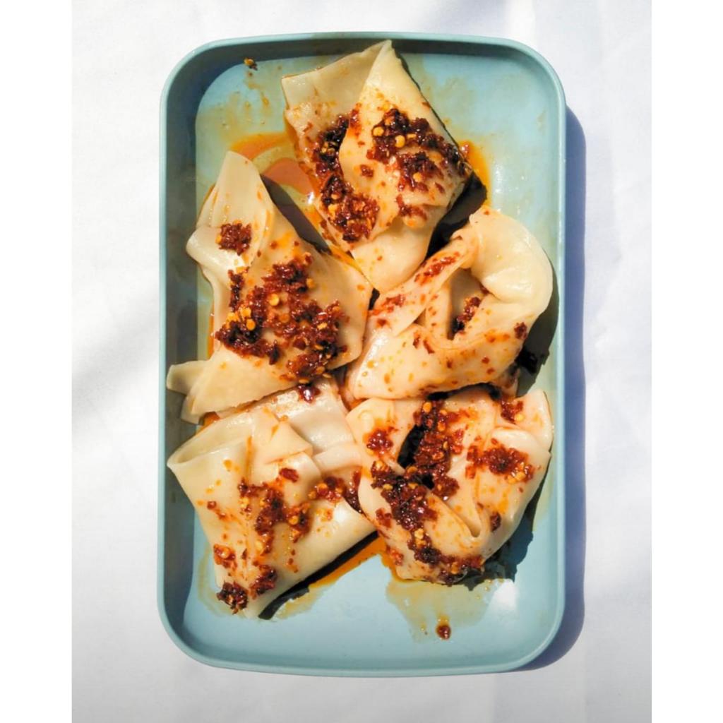 

pangsit ayam chili oil