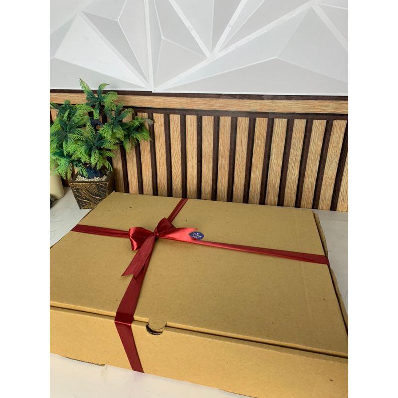 

Box tambahan hampers ulang tahun/ kertas kafi ulang tahun :kartu ucapan ulang tahun/ acsesoris ulang tahun