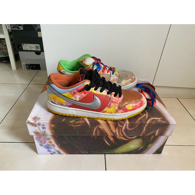 Nike SB Dunk Low Street Hawker