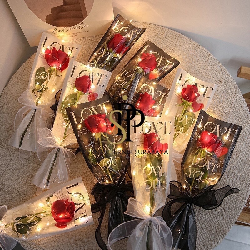 

[1 PACK 20 LEMBAR] PLASTIK SINGLE FLOWER TULISAN LOVE PRINTED KOREAN STYLE PLASTIK BUNGA TANGKAIAN SATUAN SINGLE STALK ROSE MIKA BUNGA ECER PLASTIC BAG