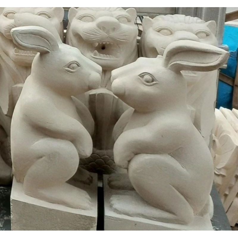 BATU ALAM PATUNG KELINCI BESAR