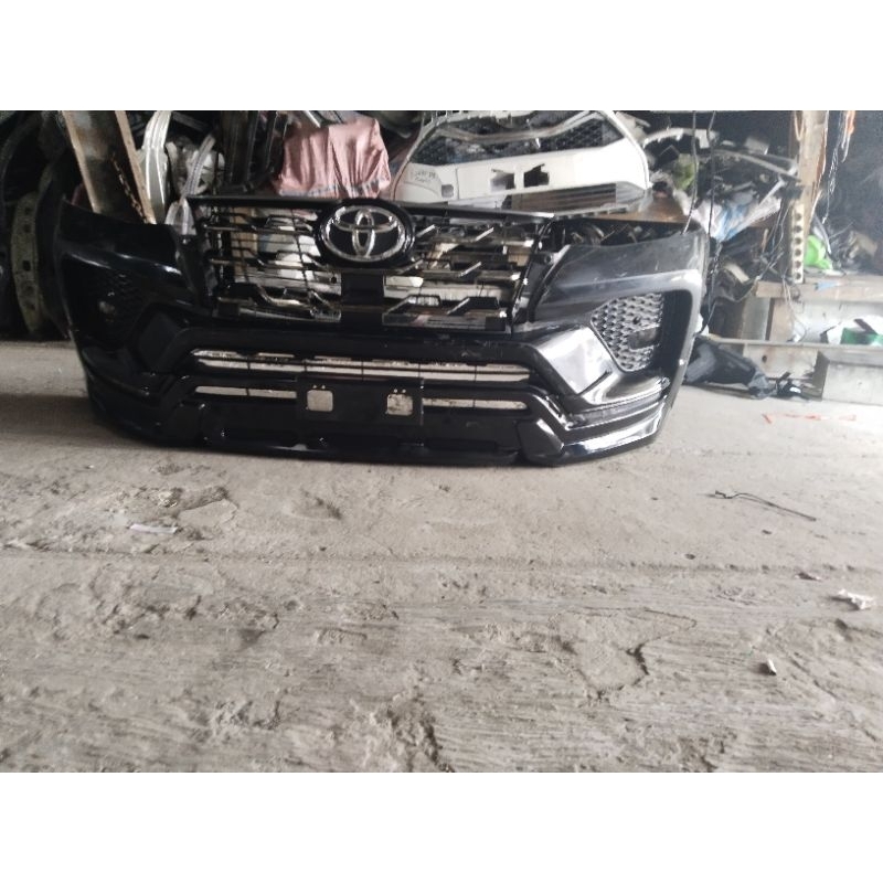 bemper depan fortuner gr 2022 komplit