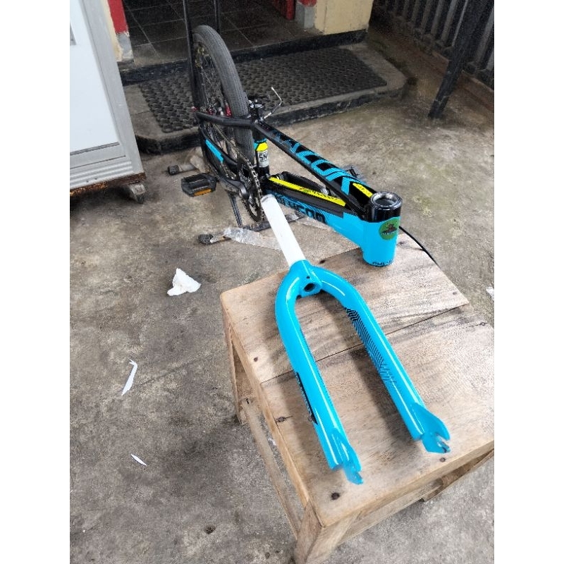 frame fork razor pro