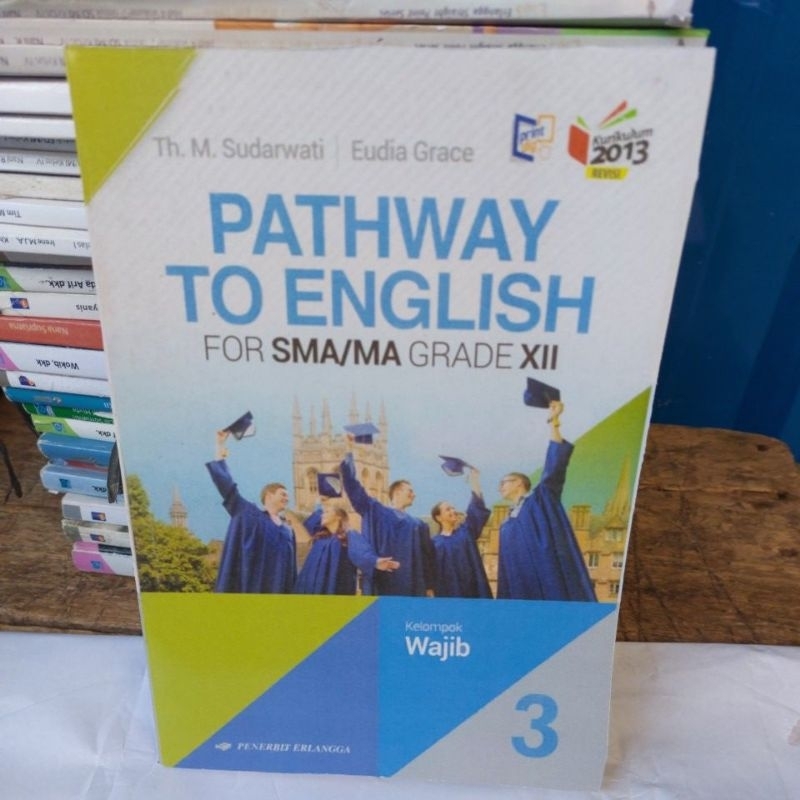 Pathway to english  untuk SMA kelas 12