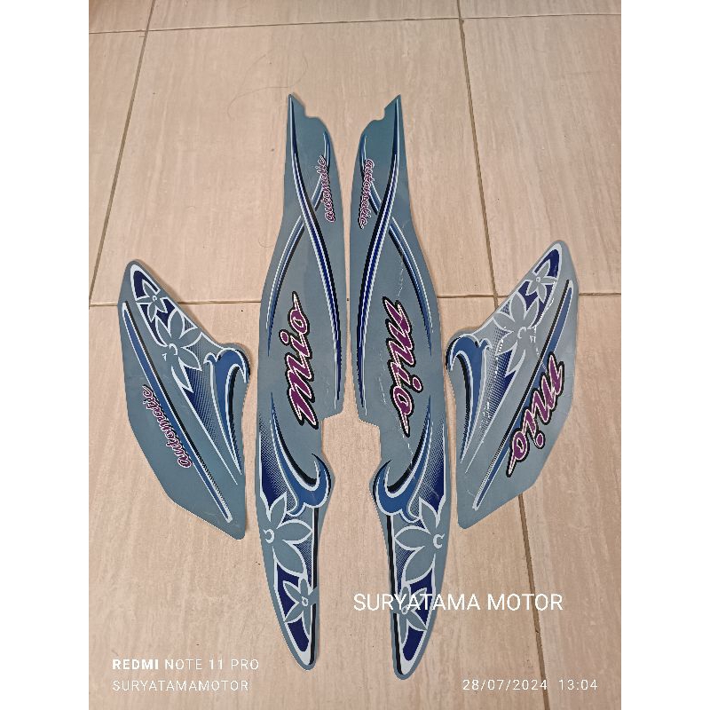 striping sticker mio 2004 biru muda telur asin