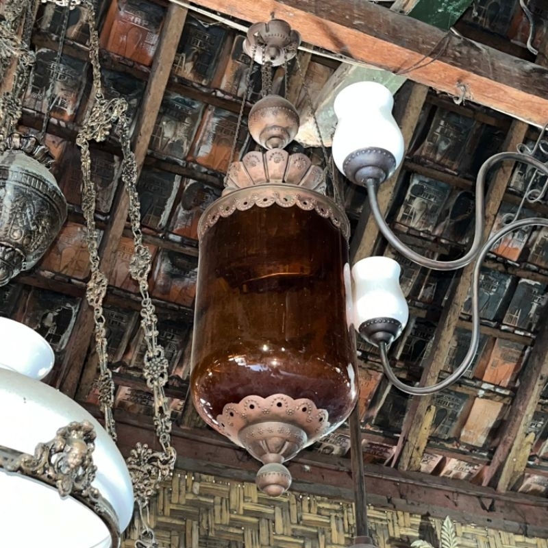 Lampu Gantung Botol Astrolop Kaca Cokelat Ornamen Kuningan Lawas Jadul Tua