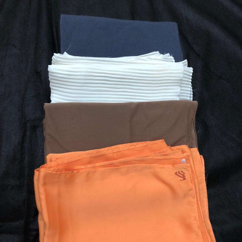 Jilbab Pashmina Preloved / Hijab Pashmina Preloved / Pashmina Kaos / Pashmina Jersey / Pashmina Plis