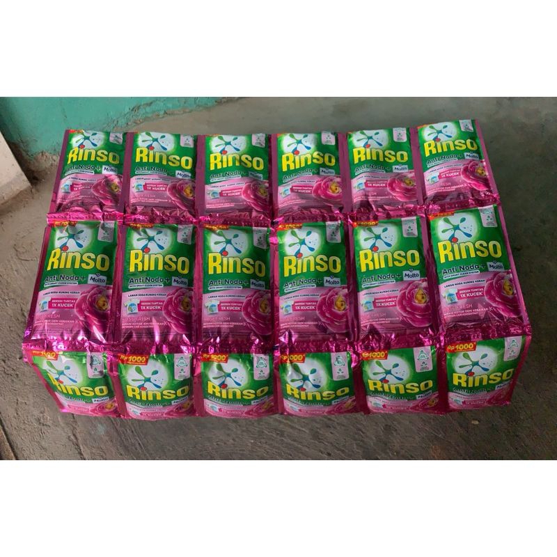 Rinso deterjen cair molto 12 pcs