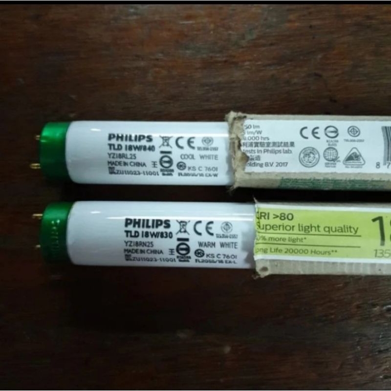 lampu TL SUPER BRIGHTBOOS 18W/865/827/840 PHILIPS
