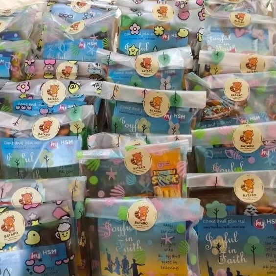 

Mini gift snack hampers anak custom jumlah isi souvenir ulang tahun