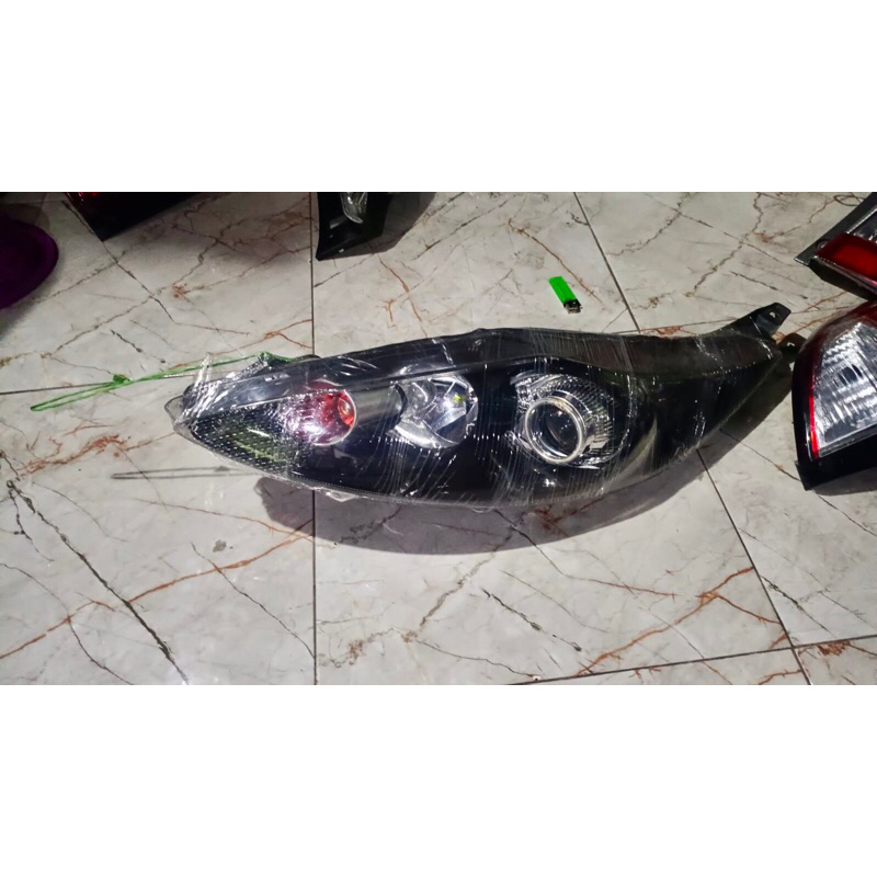 headlamp lampu depan ford fiesta 2011 kanan kiri ori