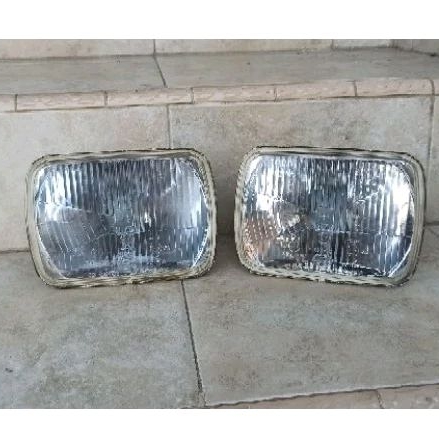 Lampu depan Cherokee XJ Hella original made in Germany