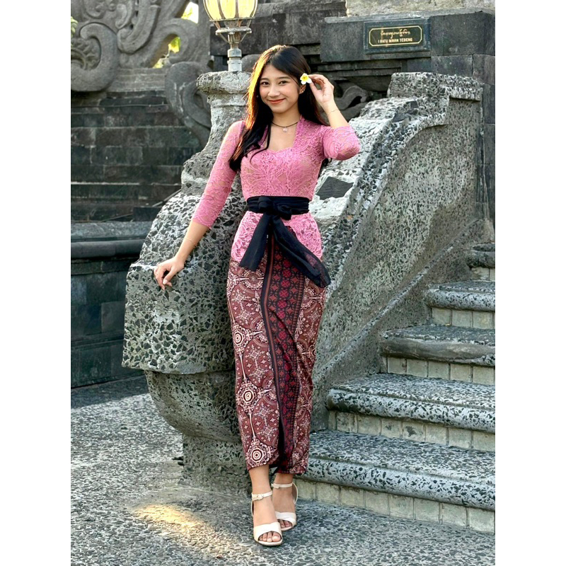 TERMURAH KEBAYA BALI SATU SET