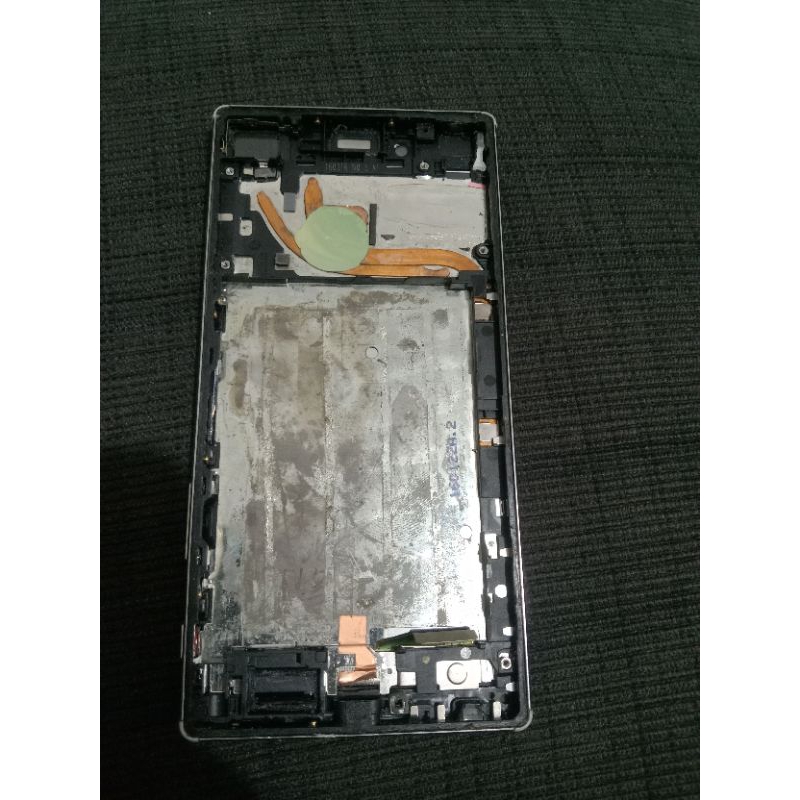 freme tatakan/tulang sony xperia Z5 premium single sim copotan