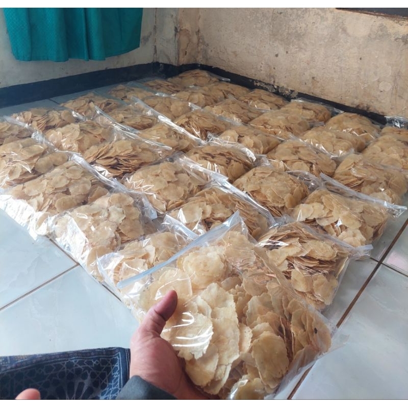 

Emping Melinjo Super (Mentah) Asli Pandeglang Banten