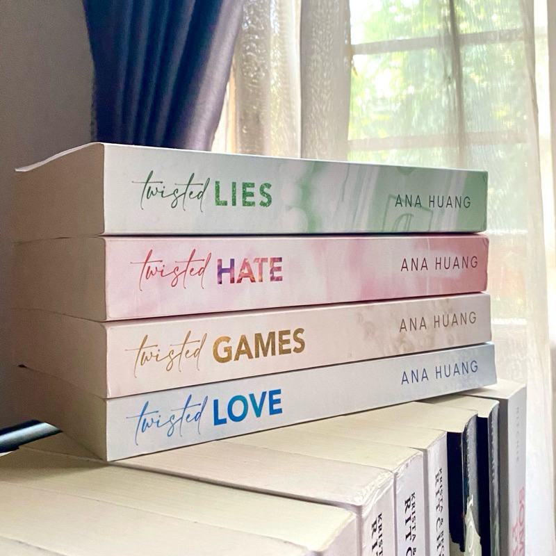 Twisted Series by Ana Huang (Indie) - Preloved Love Games Hate Lies