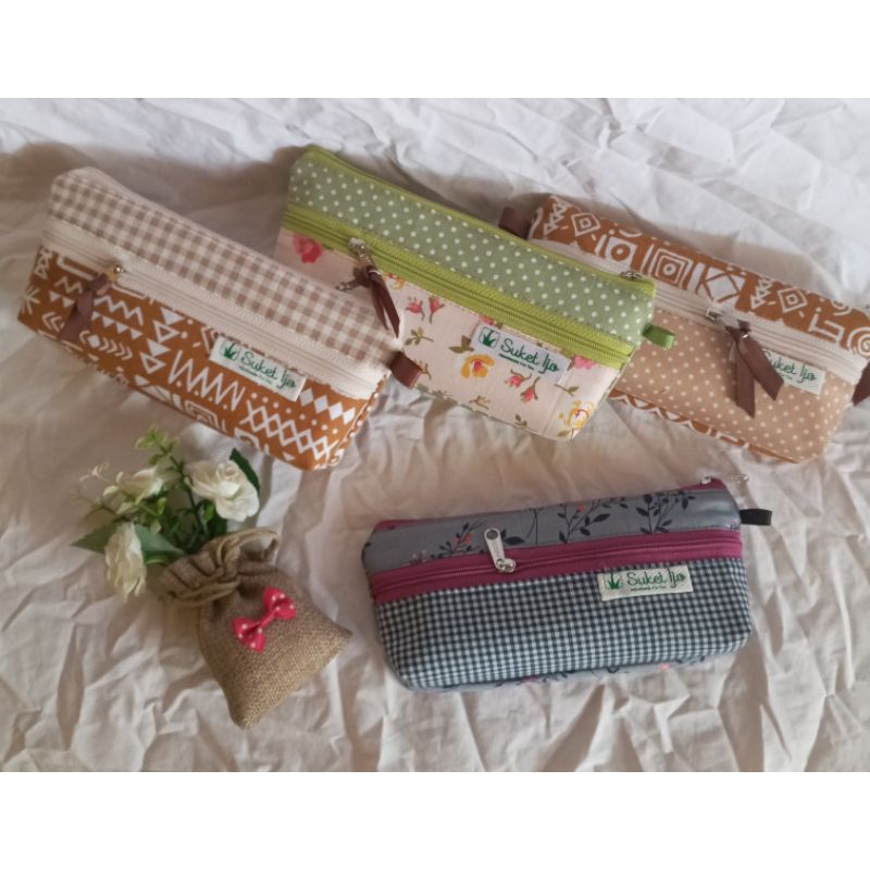 

DOMPET PENSIL | TEMPAT PENSIL | KOTAK PENSIL | DOMPET SERBAGUNA