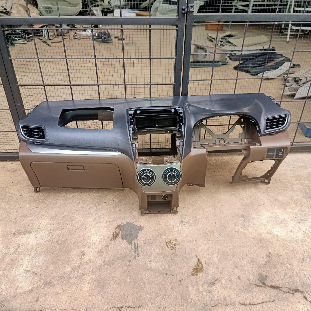 Meja Dashboard Avanza Grand 2016-2018