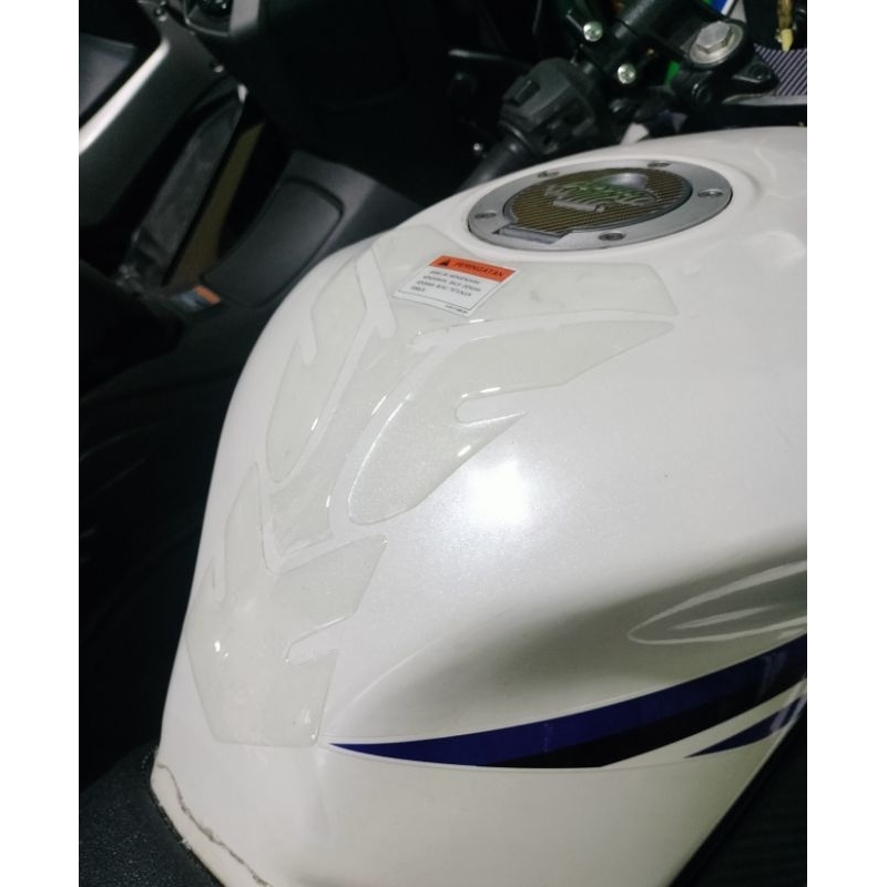 STICKER TANKPAD MOTIF KARBON UNIVERSAL ALL/VIXION-RX KING-BISON-CB-CBR-NINJA-RR-R-S-SS/tank pad