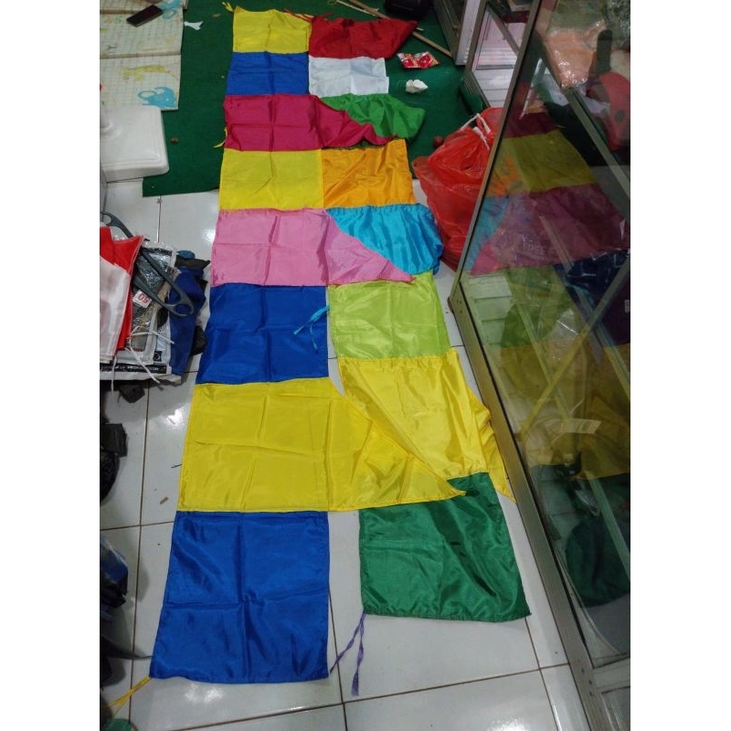 UMBUL UMBUL TANGGA WARNA WARNI 4 METER 10 MATA