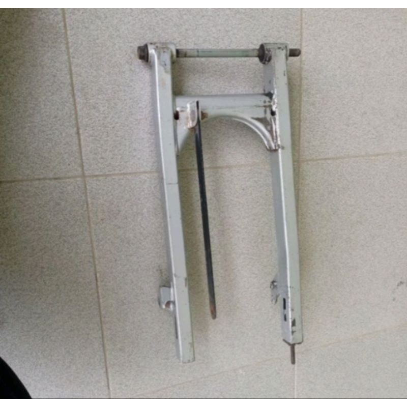 SWING AREM SASIS YAMAHA JUPITRR Z BURHAN/JUPITER ZX ROBOT JUPITER Z 1 ORIGINAL COPOTAN