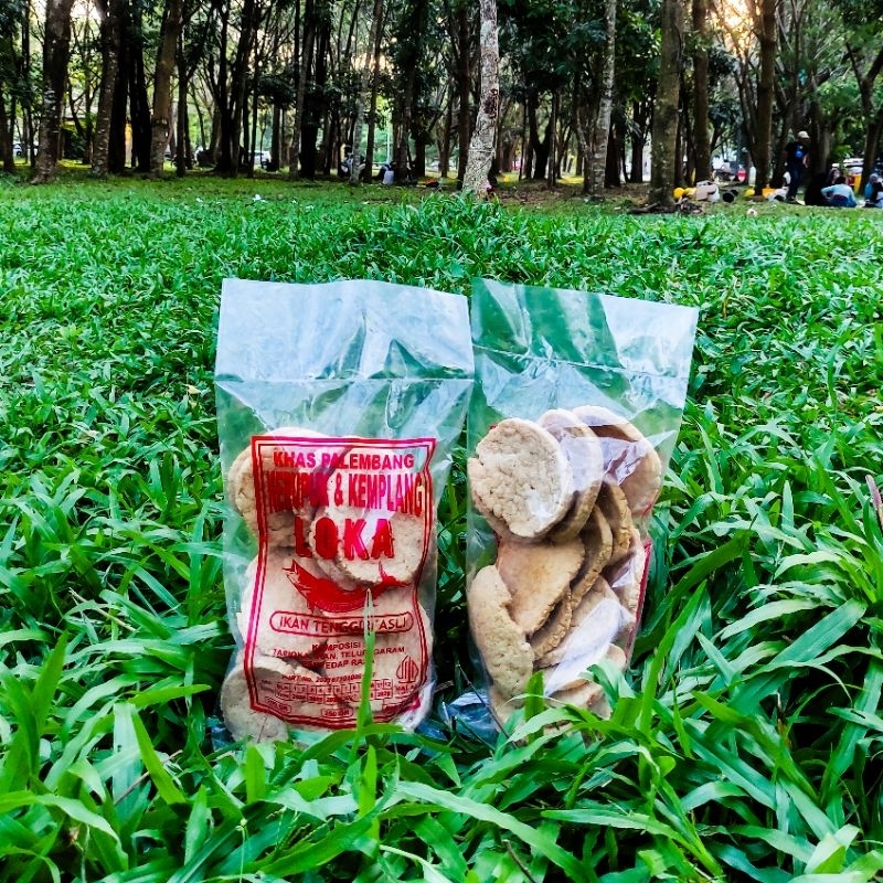 

Kemplang KULIT Super Ikan tenggiri Khas Palembang 250gr
