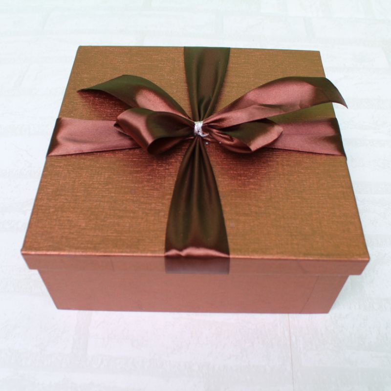 

KOTAK KADO BOX KADO ULANG TAHUN