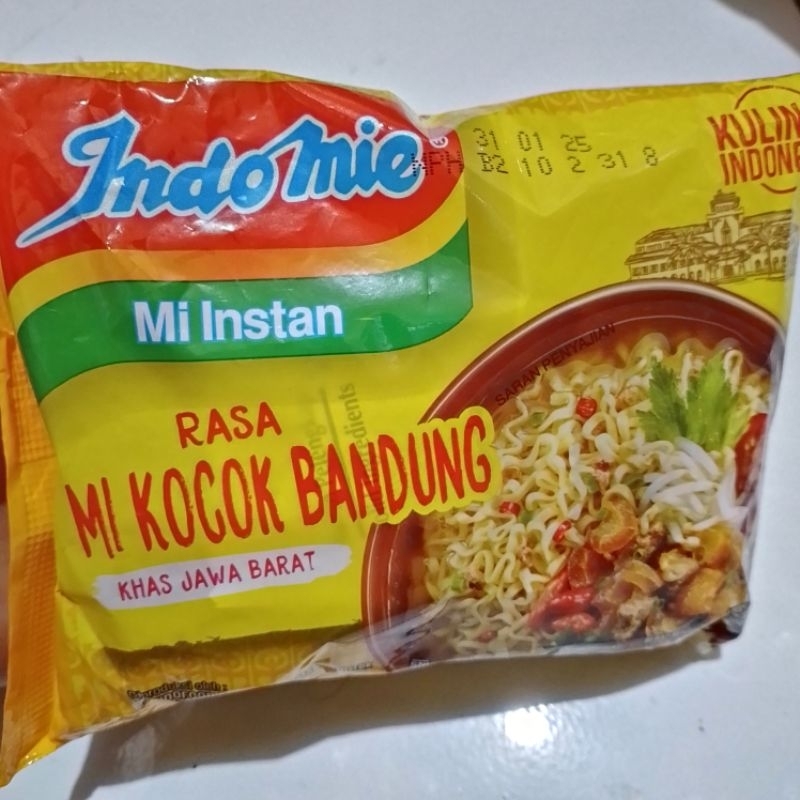 

Paket Hemat 5 pcs.... INDOMIE MI KOCOK BANDUNG 75g