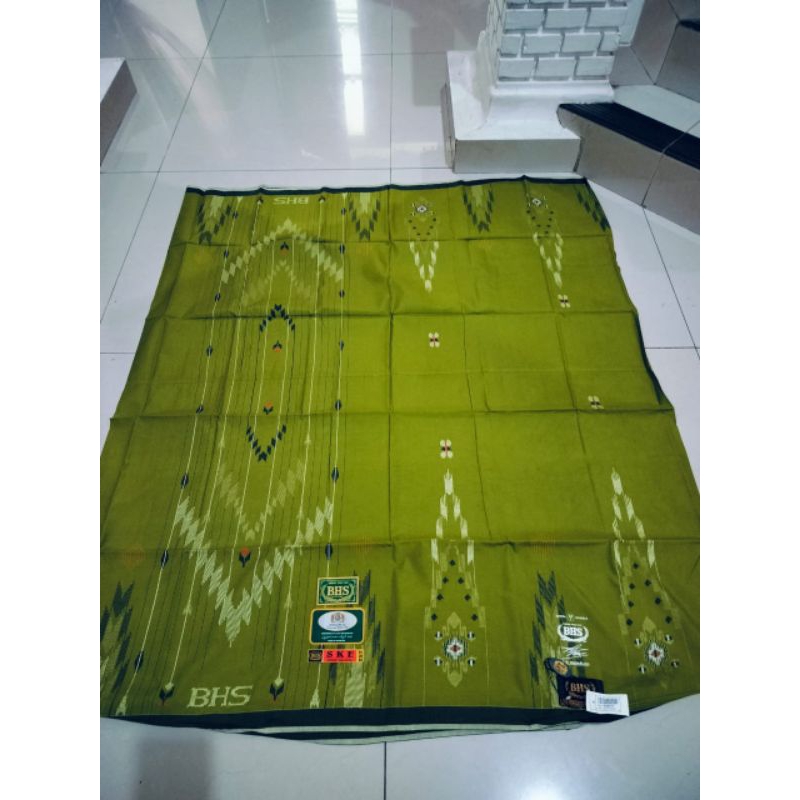 SARUNG BHS SKE  SUTRA SPUNSILK 210 GOLD