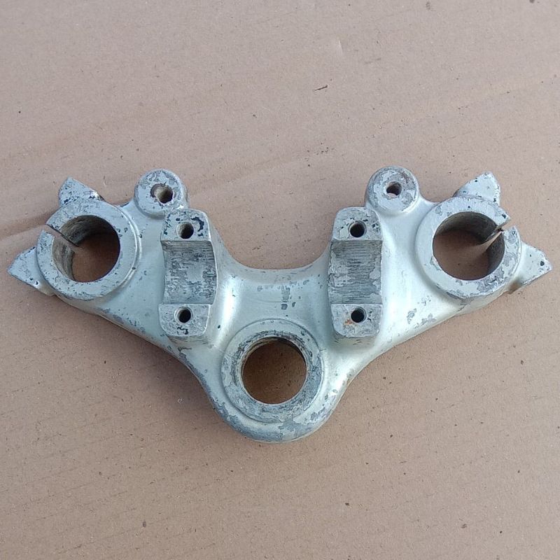 segitiga atas Honda gl100