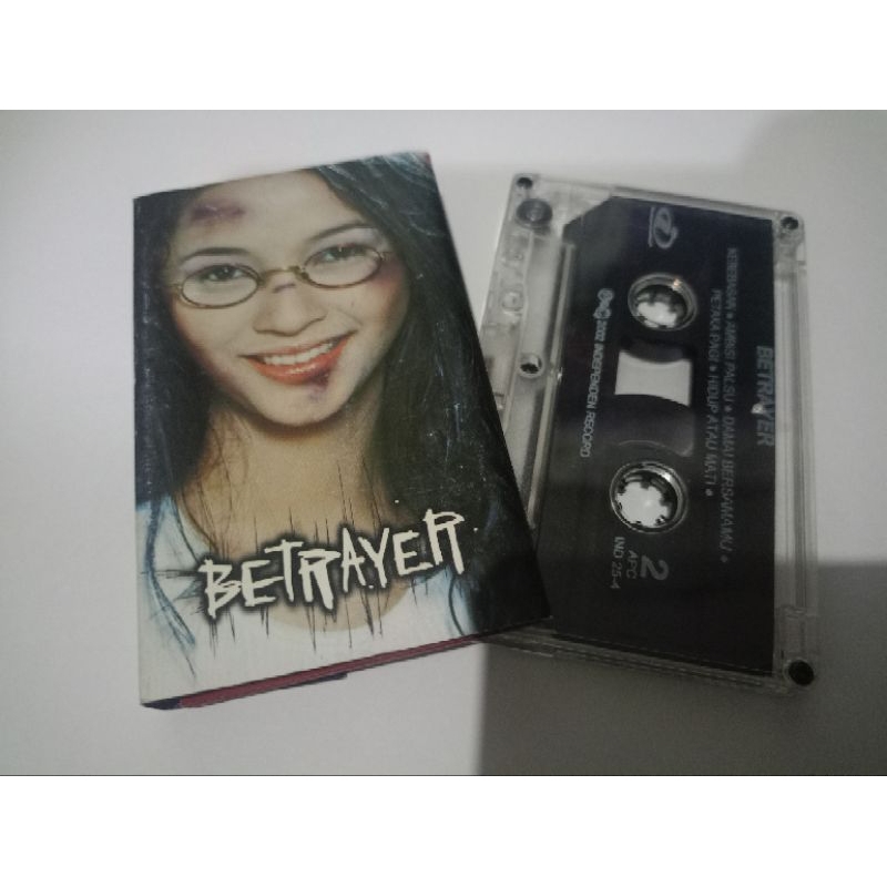 kaset betrayer - betrayer