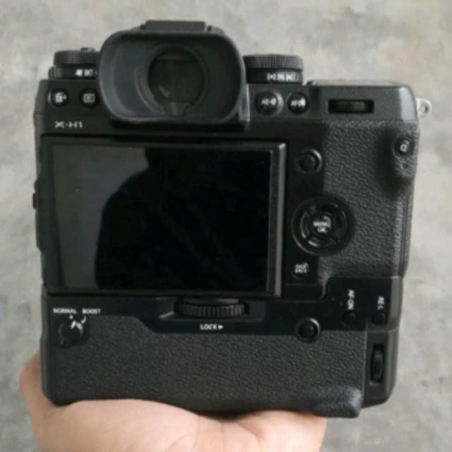 Kamera Fujifilm XH1 with Vertical Grip bekas mulus like new