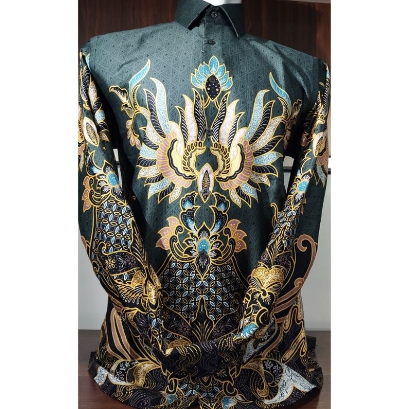 Alisan Kemeja Batik Hijau Lengan Panjang Slimfit