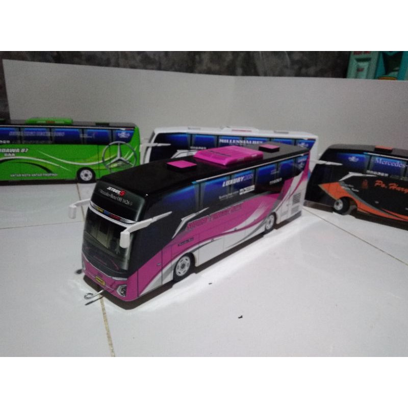 miniatur bus stj