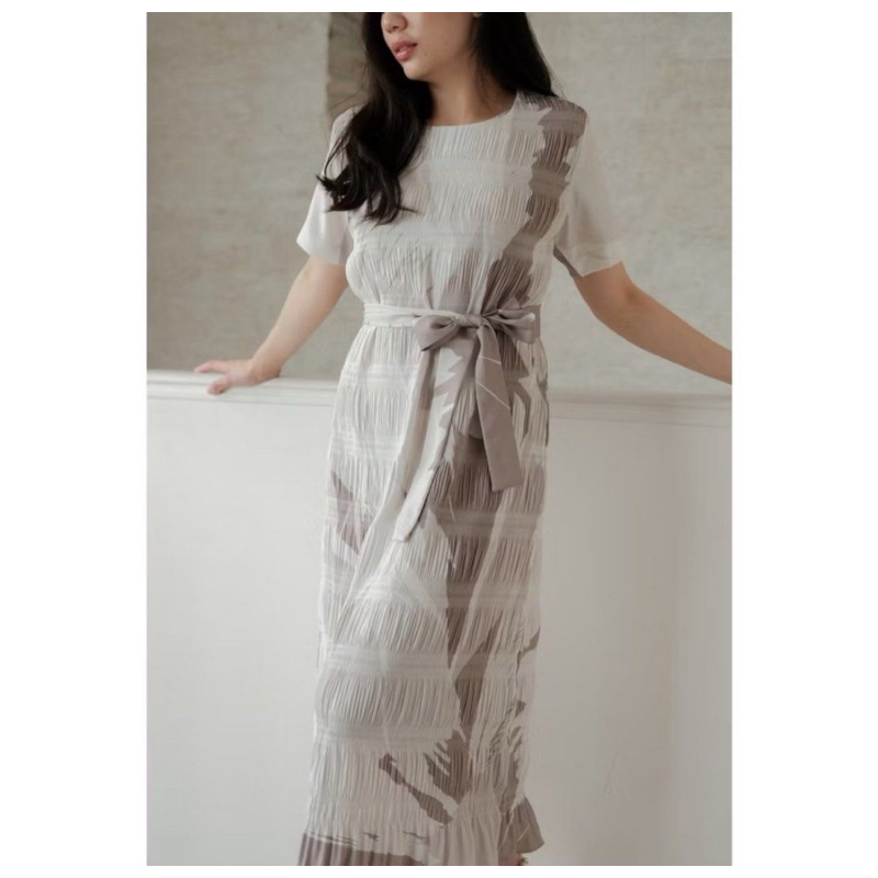 posh the label dress used