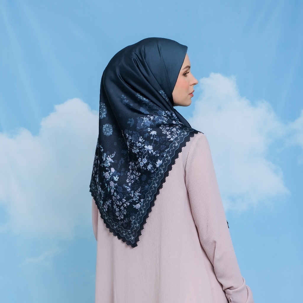 Emberly Printed Satin Scarf | Hijab Kerudung Segi Empat Motif