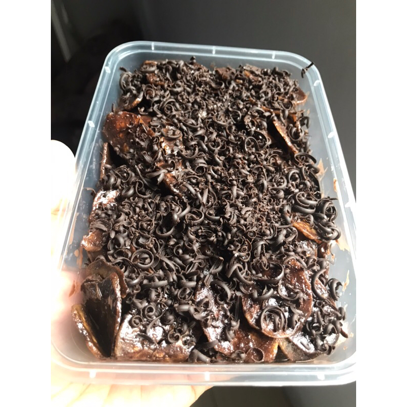 

Keripik Pisang Double Coklat lumer 650ml viral toping manis raja kepok