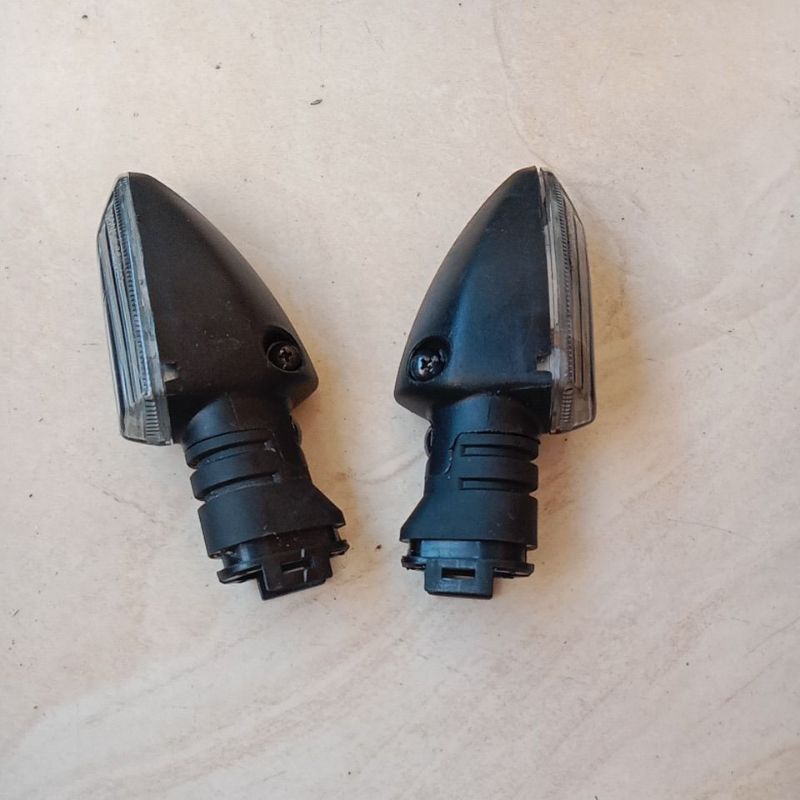 lampu sein sen belakang xride vixion new vixion old 15new r15 old original