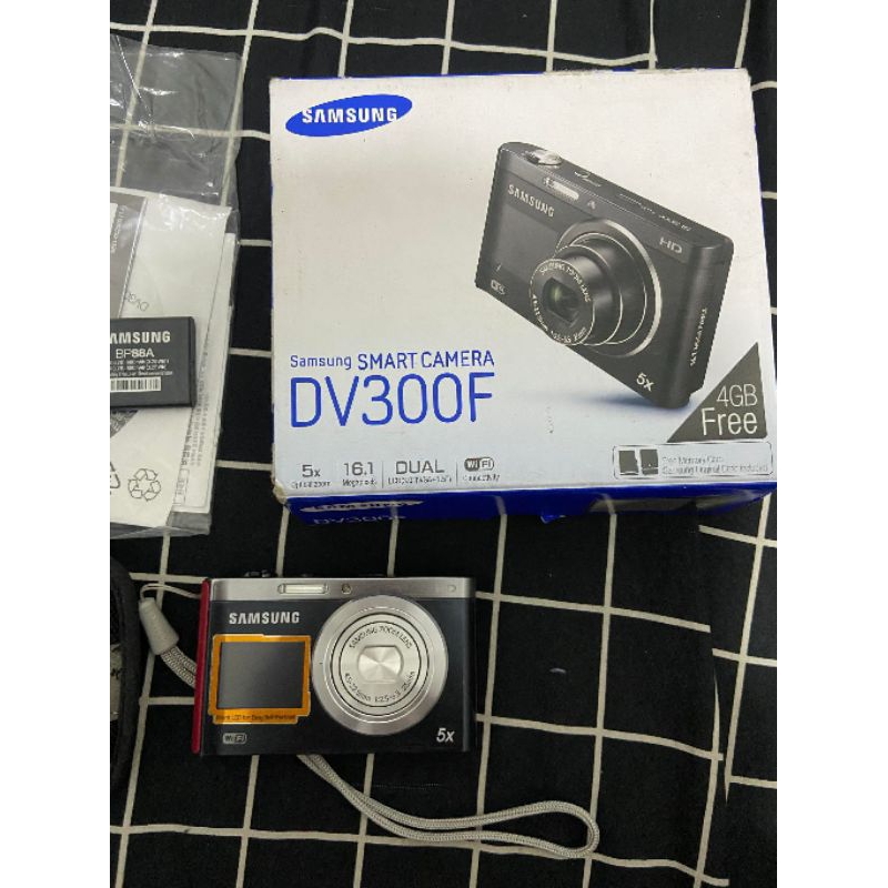 Samsung dv300f dual layar