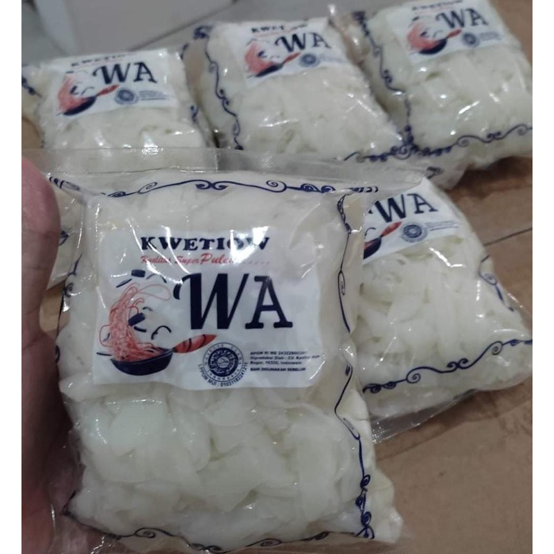 

Kwetiau Basah 400gram by WA - Kwetiow Paling Enak