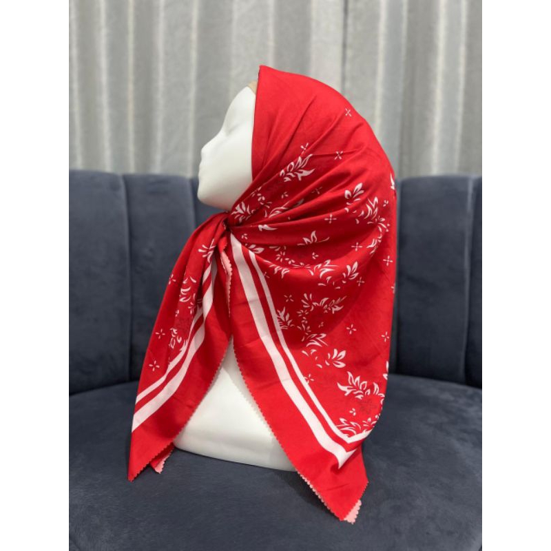Hijab SegiEmpat Merah Hijab Voal Premium