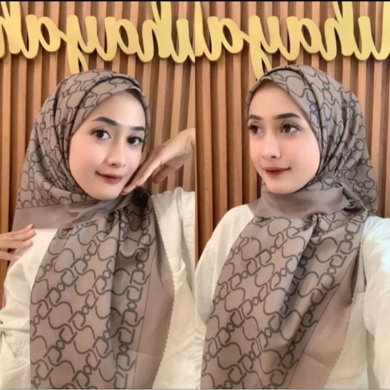 HIJAB SEGI EMPAT VOAL MOtIfsublim/lasercut/fatriana