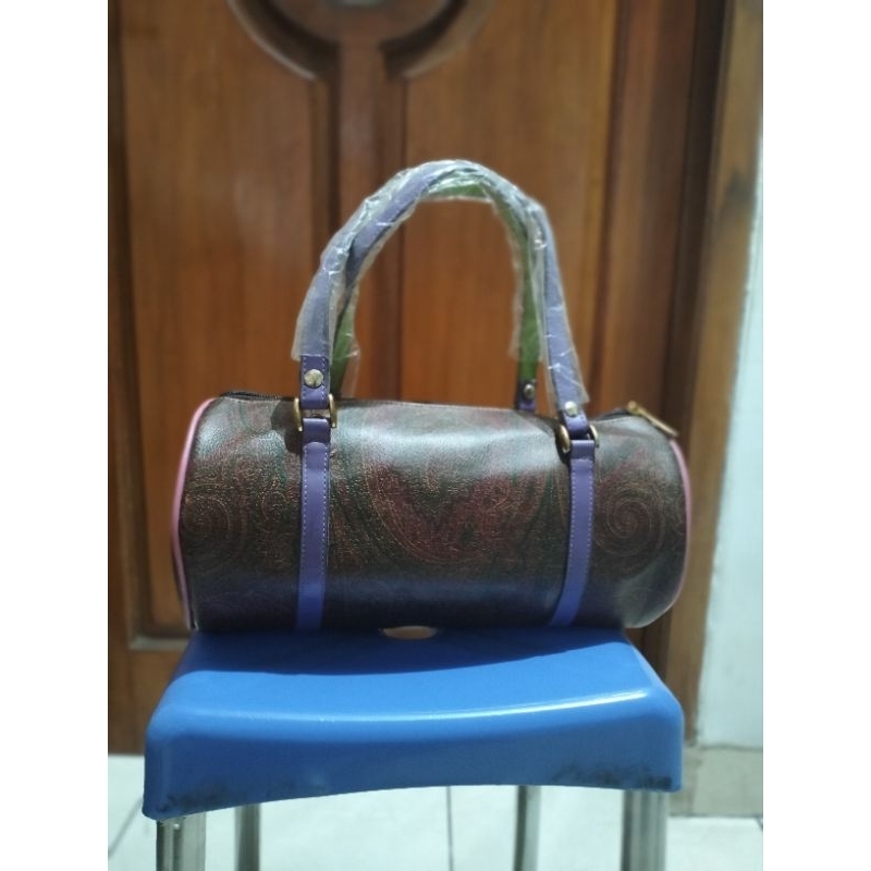 Tas pesta model tabung