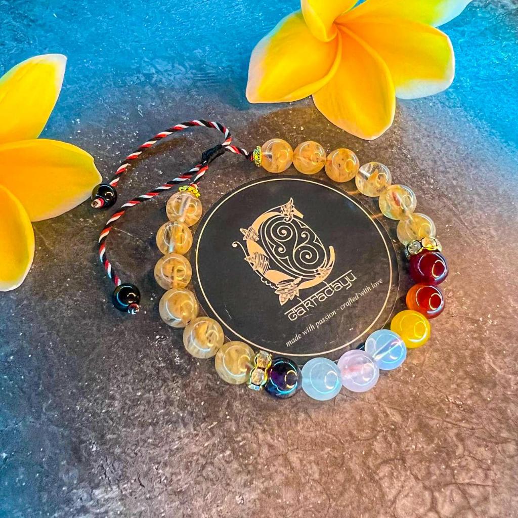 CAKRADAYU Gelang Tridatu 7 Cakra Batu Kristal dengan Serat Cendana