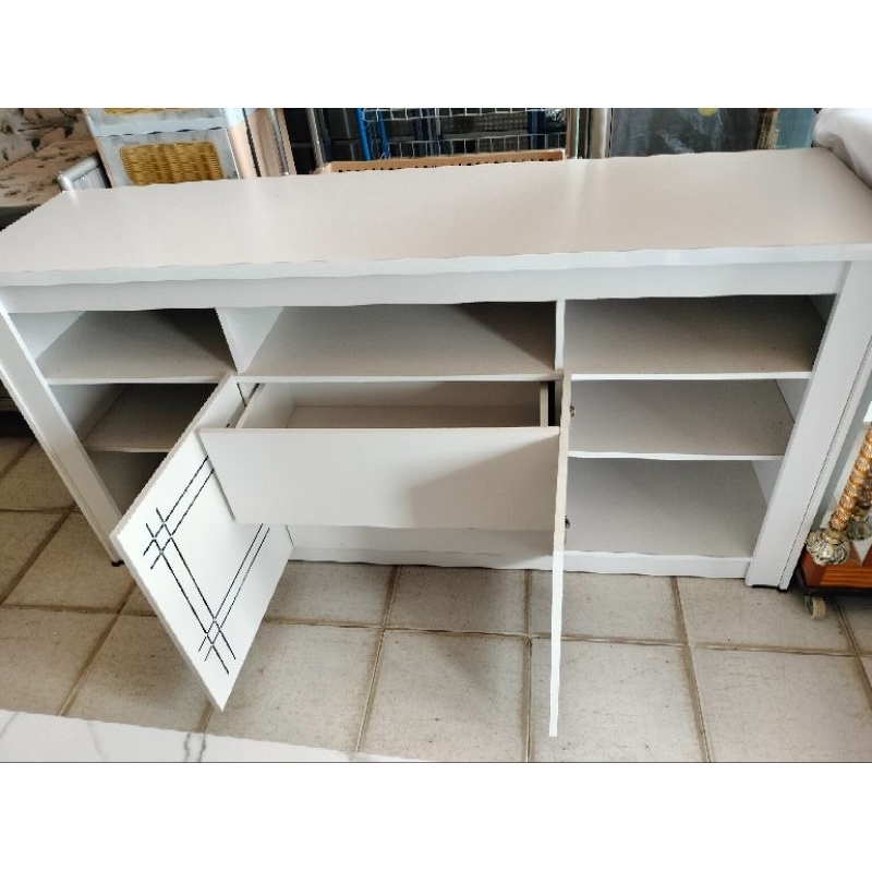 Meja tv minimalis lebar 150cm